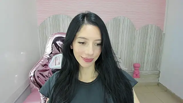 Snapshot of jess_1a chatting on 12-18-24, 02:38 jess 1a online show from 12-18-24, 02:38