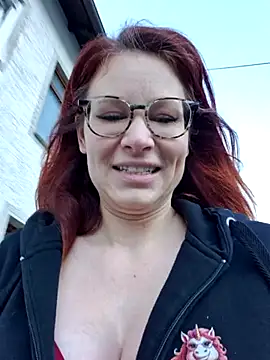 die-EinHORNY-WG online show from 09-15-25, 06:02