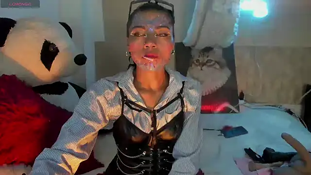 Lilithsabeth online show from 10-31-25, 04:19