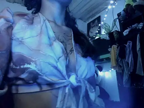 Snapshot of Lilithsabeth chatting on 02-05-26, 11:20 Lilithsabeth online show from 02-05-26, 11:20