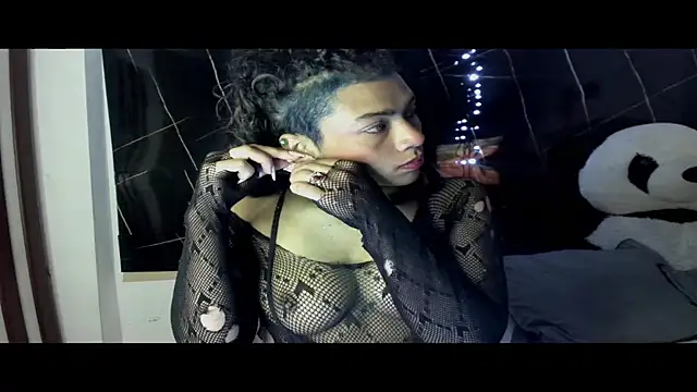 Snapshot of Lilithsabeth chatting on 02-20-26, 09:48 Lilithsabeth online show from 02-20-26, 09:48