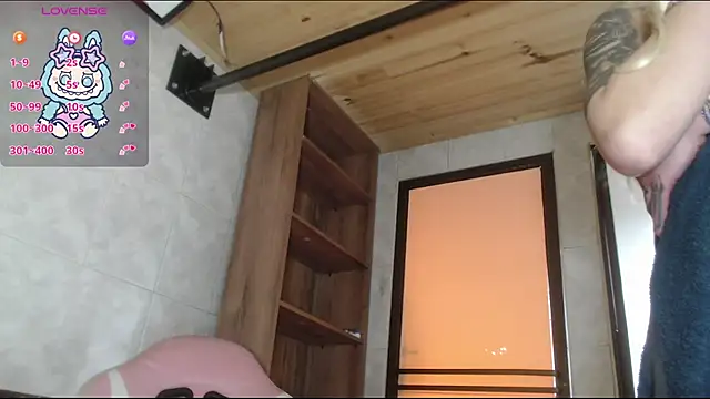 Snapshot of Sally23_ chatting on 10-10-25, 02:27 Sally23 online show from 10-10-25, 02:27