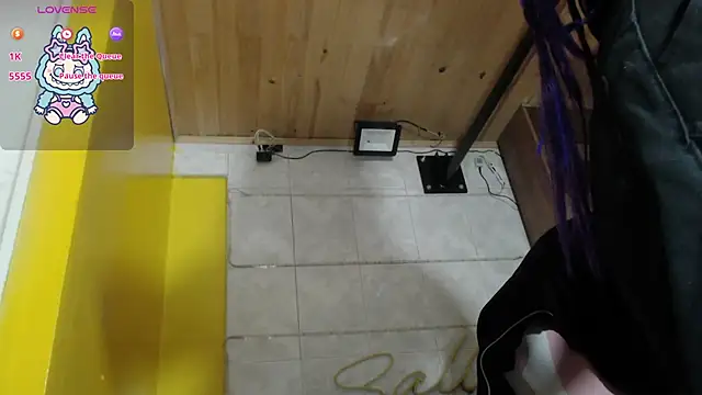 Snapshot of Sally23_ chatting on 03-04-26, 02:01 Sally23 online show from 03-04-26, 02:01