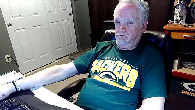 Snapshot of nobledad chatting on 01-11-26, 02:49 nobledad online show from 01-11-26, 02:49