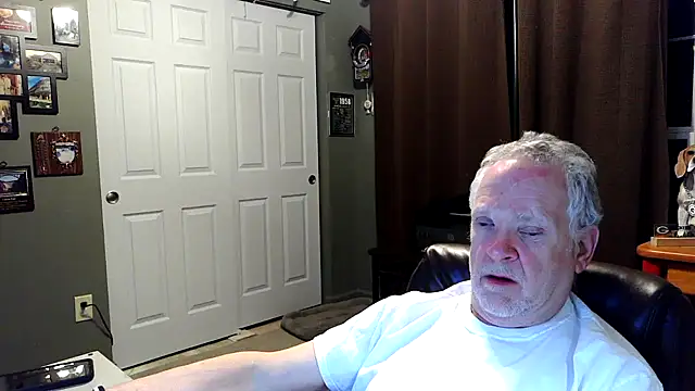 Snapshot of nobledad chatting on 01-17-26, 11:30 nobledad online show from 01-17-26, 11:30