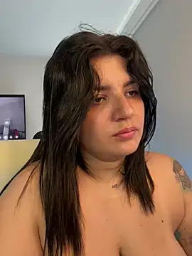 Snapshot of horny_roomiess chatting on 01-18-25, 08:30 horny roomiess online show from 01-18-25, 08:30