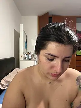 Snapshot of horny_roomiess chatting on 02-03-25, 02:25 horny roomiess online show from 02-03-25, 02:25
