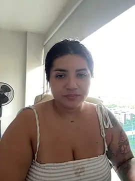 Snapshot of horny_roomiess chatting on 02-11-25, 09:25 horny roomiess online show from 02-11-25, 09:25