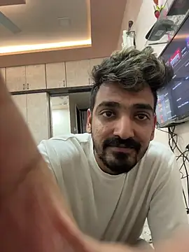 hornyguy271192 online show from 12-17-25, 04:35