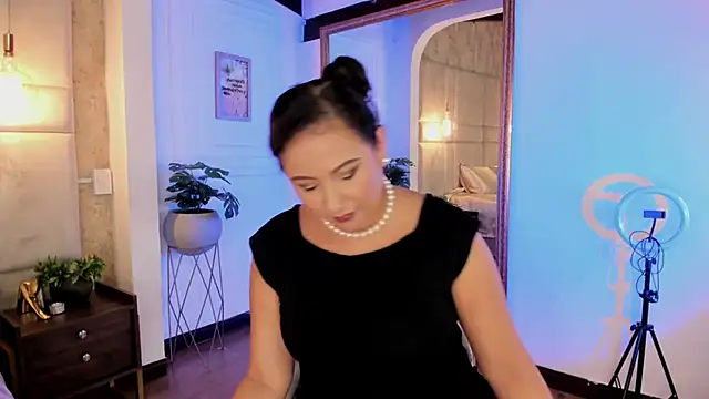 Victoria-Harper online show from 03-16-25, 03:17