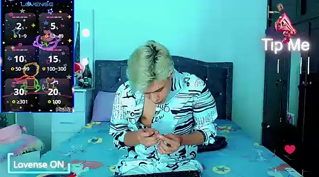 Liamscott  online show from 02-19-25, 04:12