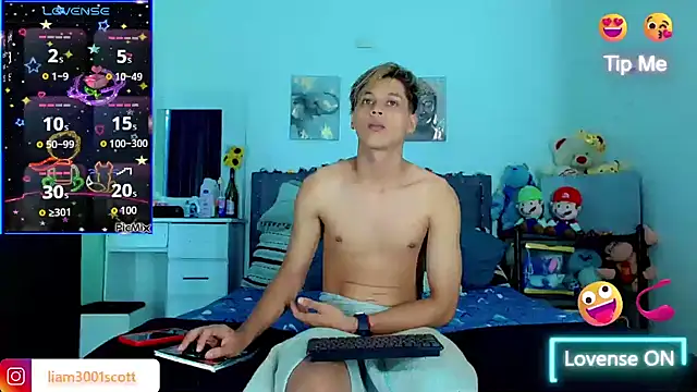 Liamscott  online show from 11-18-25, 08:35