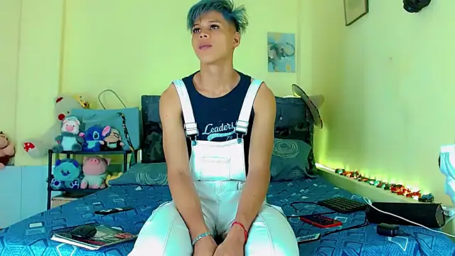 Liamscott  online show from 03-22-26, 08:12