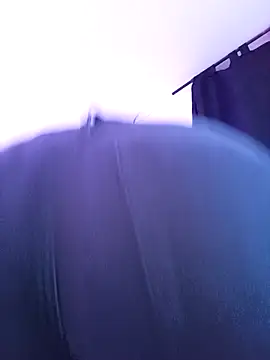 JulianaCastillo online show from 11-18-25, 09:25