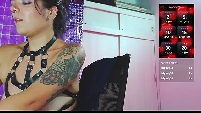 Snapshot of purple_em69 chatting on 03-02-25, 10:59 purple em69 online show from 03-02-25, 10:59