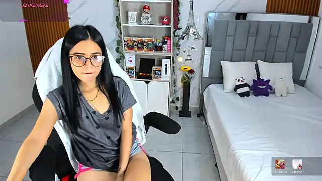 Snapshot of HannaSexyy chatting on 05-31-26, 12:52 HannaSexyy online show from 05-31-26, 12:52
