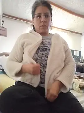 Snapshot of LucifernandaSw chatting on 01-20-25, 01:00 LucifernandaSw online show from 01-20-25, 01:00