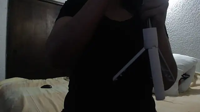 Snapshot of LucifernandaSw chatting on 02-06-25, 09:53 LucifernandaSw online show from 02-06-25, 09:53