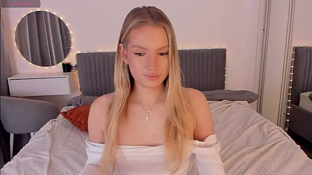 CassieRayss online show from 01-12-26, 06:40