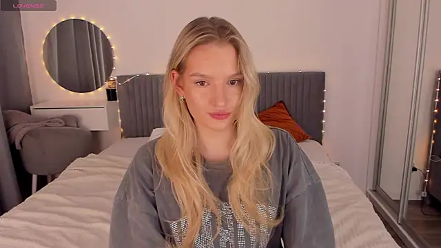 CassieRayss online show from 04-29-26, 01:26