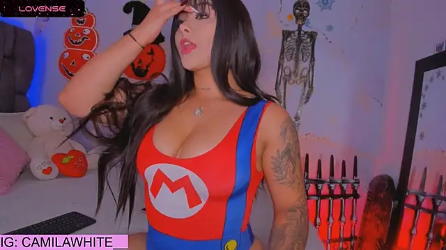 camilawhite   online show from 10-24-25, 07:54