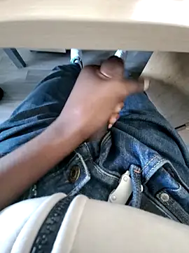 Snapshot of no1belike1 chatting on 03-19-25, 03:08 no1belike1 online show from 03-19-25, 03:08