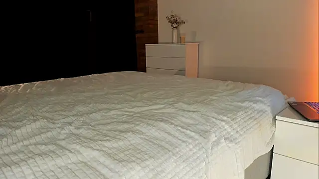 Snapshot of Rachel_Rey chatting on 11-03-25, 06:31 Rachel Rey online show from 11-03-25, 06:31