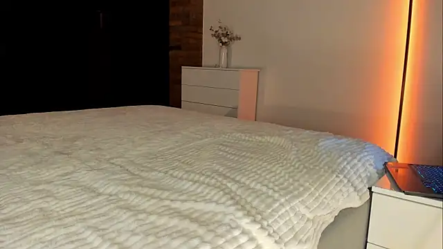 Snapshot of Rachel_Rey chatting on 11-30-25, 06:34 Rachel Rey online show from 11-30-25, 06:34