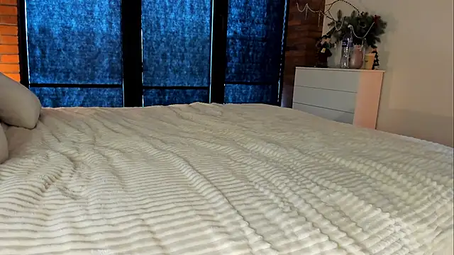 Snapshot of Rachel_Rey chatting on 01-09-26, 09:01 Rachel Rey online show from 01-09-26, 09:01