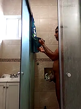 Leon 69ht online show from 03-25-26, 09:10