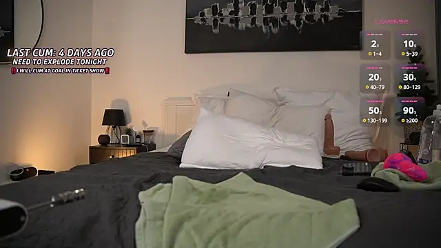 Snapshot of kennethwade chatting on 01-04-25, 11:06 kennethwade online show from 01-04-25, 11:06