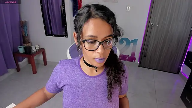 Lips SaraSofia2 online show from 02-06-25, 01:49