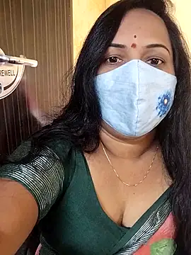 Snapshot of Susma-Telugu chatting on 10-28-25, 05:22 Susma-Telugu online show from 10-28-25, 05:22