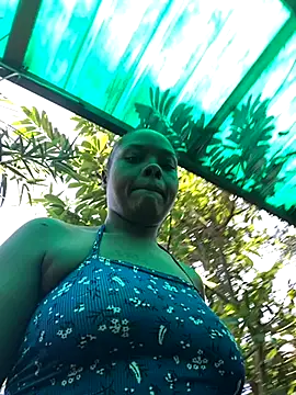 Dellah26 online show from 11-05-25, 09:09