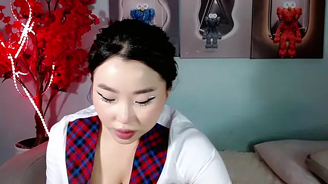 Snapshot of ichiben chatting on 01-26-25, 03:17 ichiben online show from 01-26-25, 03:17