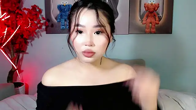 Snapshot of ichiben chatting on 03-15-25, 10:22 ichiben online show from 03-15-25, 10:22