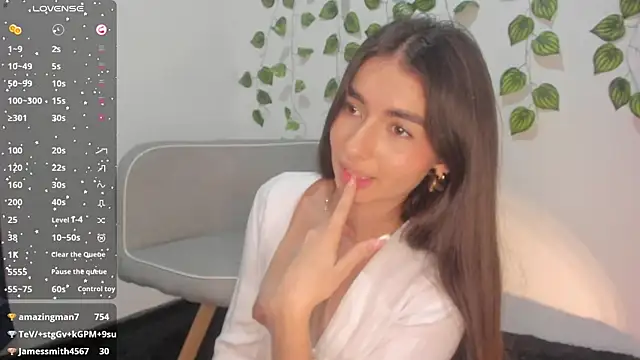 Snapshot of Coralinee_01 chatting on 12-07-24, 03:14 Coralinee 01 online show from 12-07-24, 03:14