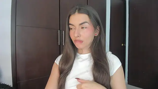 Snapshot of Coralinee_01 chatting on 01-31-25, 11:56 Coralinee 01 online show from 01-31-25, 11:56