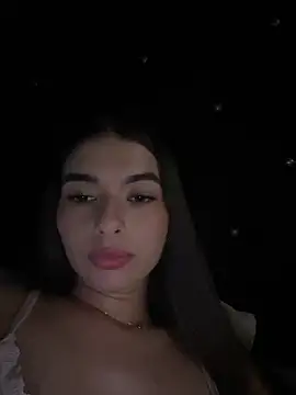 Coralinee 01 online show from 04-26-26, 10:29