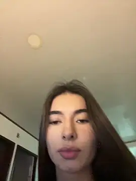 Snapshot of Coralinee_01 chatting on 05-26-26, 11:12 Coralinee 01 online show from 05-26-26, 11:12
