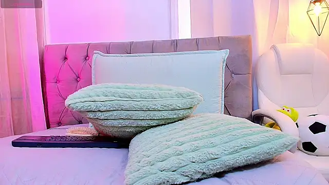 Snapshot of nikkita_ubba chatting on 12-04-25, 08:17 nikkita ubba online show from 12-04-25, 08:17