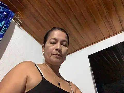 Snapshot of Jlo_69 chatting on 06-11-26, 04:21 Jlo 69 online show from 06-11-26, 04:21