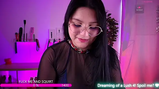 Snapshot of catha_cat chatting on 05-06-26, 05:18 catha cat online show from 05-06-26, 05:18