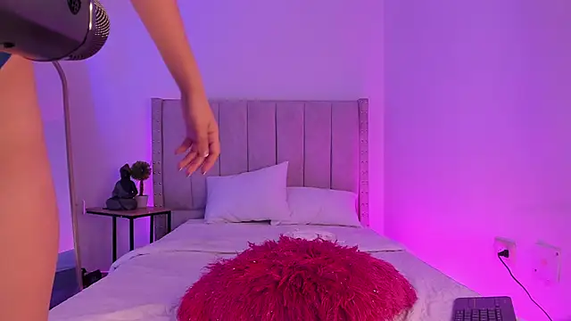 SakuraKato online show from 02-27-25, 05:04