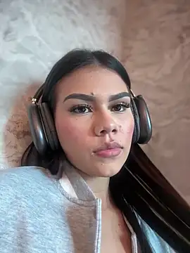 SakuraKato online show from 03-06-25, 02:40