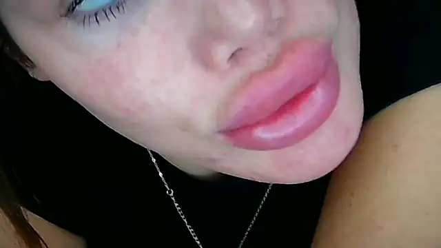 Snapshot of angel_fox__ chatting on 03-07-26, 01:02 angel fox online show from 03-07-26, 01:02