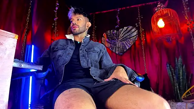 LatinMilk  online show from 02-03-26, 12:42