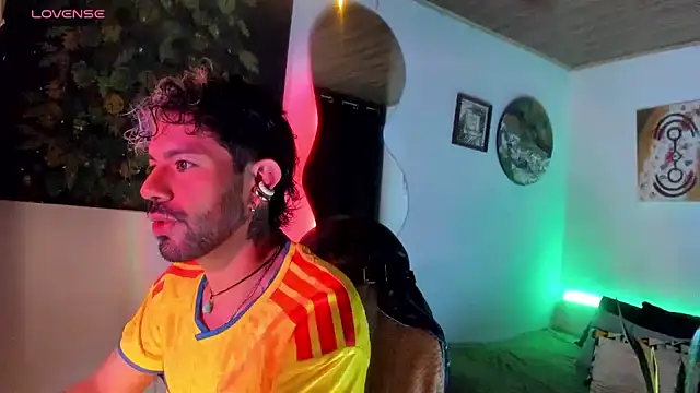 LatinMilk  online show from 07-29-26, 11:58