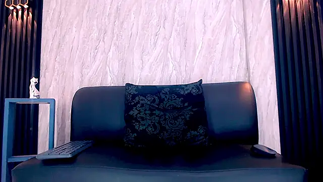 ricky vill  online show from 10-11-25, 04:22