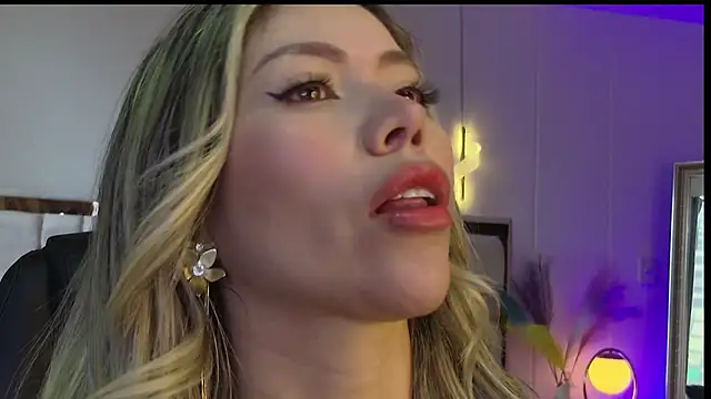 Ammy Castro online show from 02-24-26, 10:19